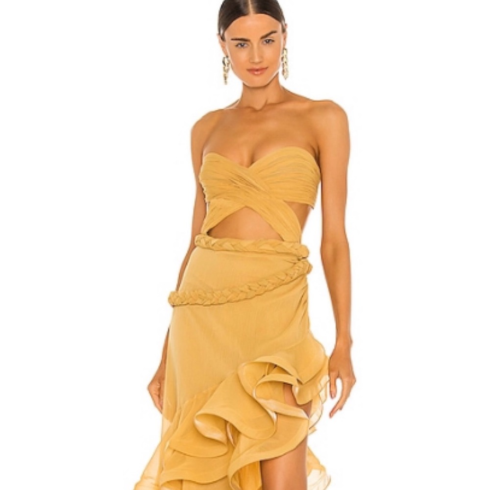 Bronx and Banco Jina Gown, Size large, mustard Yellow.